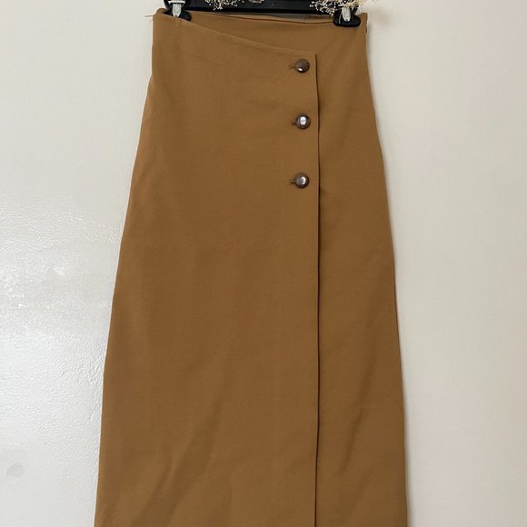 Aritzia Babaton Tan Midi Button Crossover Skirt - Picture 5 of 6